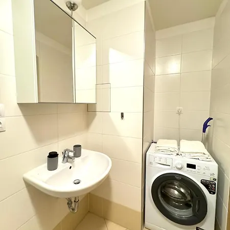 Riverside Premium Apartment Prague Exterior photo