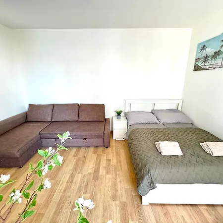 Riverside Premium Apartment Prague Exterior photo